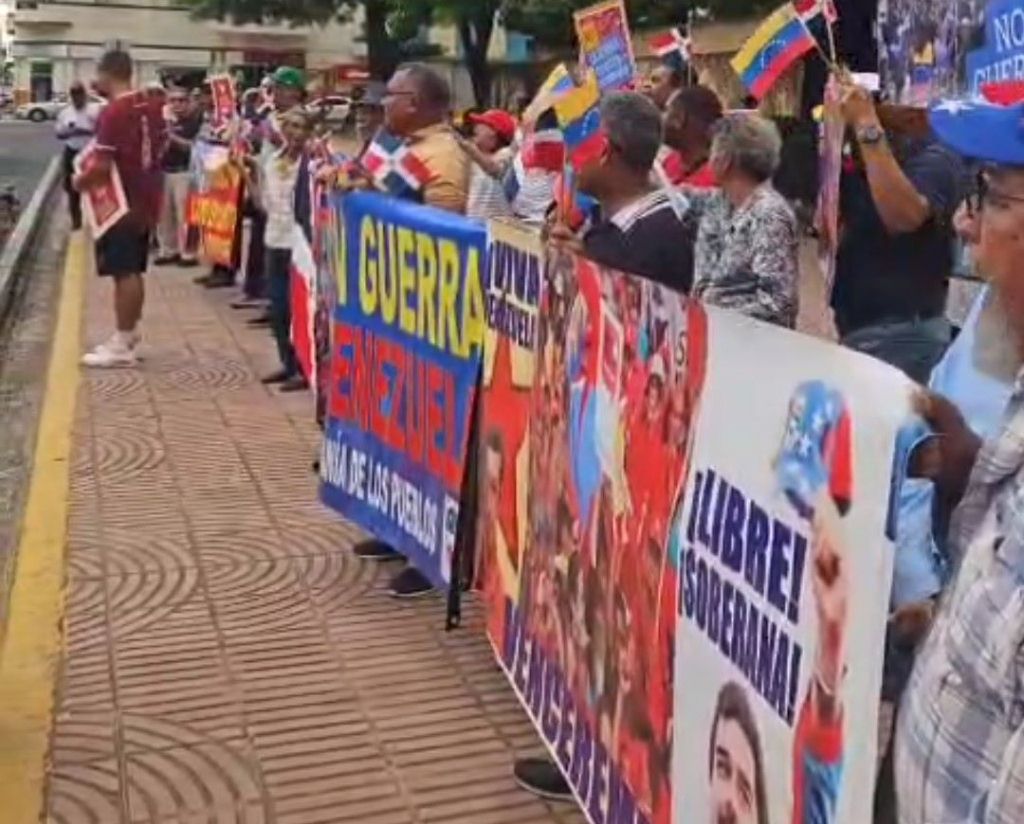 DR rally in support of Venezuela and for peace in the Caribbean