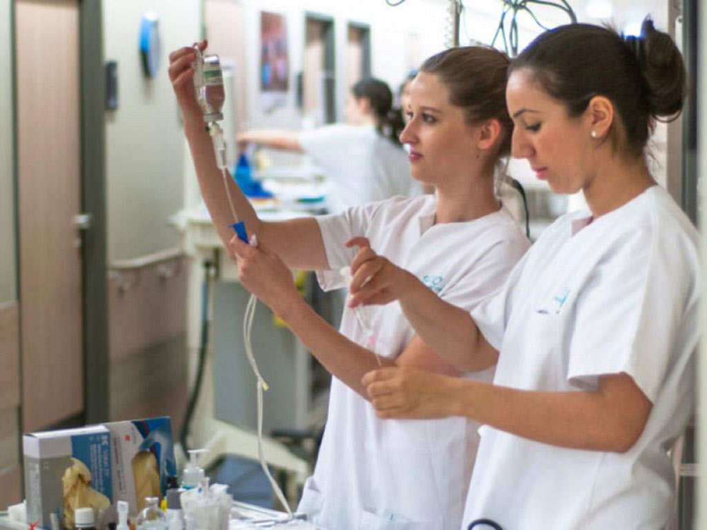 Italy warns of nursing shortage for healthcare