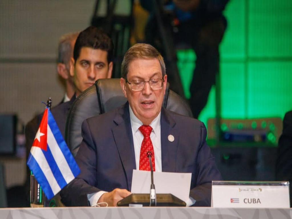 the-herald-zimbabwe-praises-cubas-commitment-to-its-sovereignty
